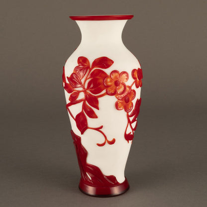 梅花紋料器花瓶