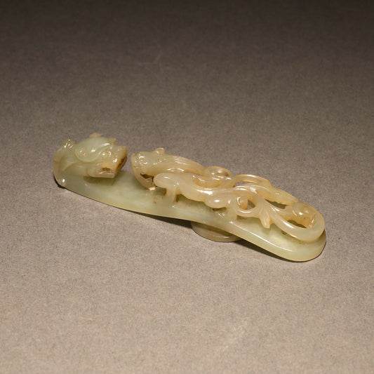 白玉蒼龍教子帯鉤