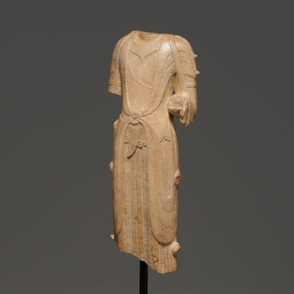 白玉雕加彩菩薩半身像