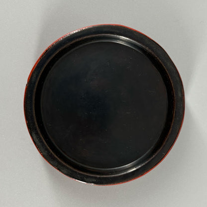 剔紅荔枝紋香盒