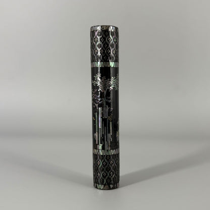 黒漆螺鈿人物紋筆