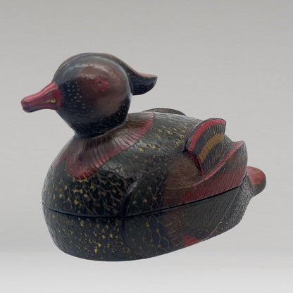 Wooden lacquered mandarin duck box with lid