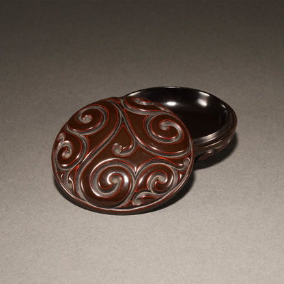 剔黒屈輪文香盒