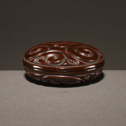 剔黒屈輪文香盒