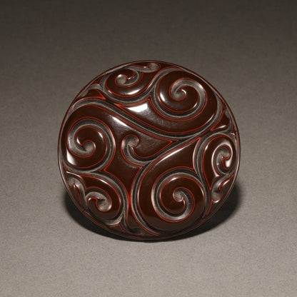 剔黒屈輪文香盒