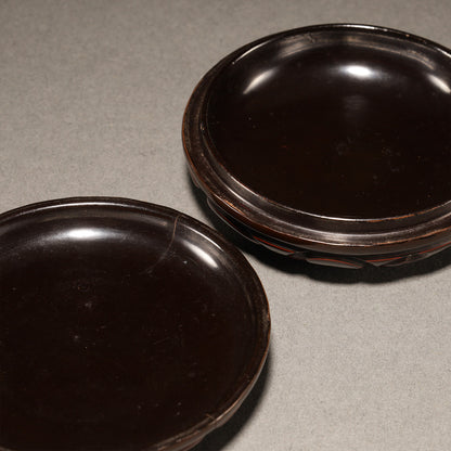 剔黒屈輪文香盒