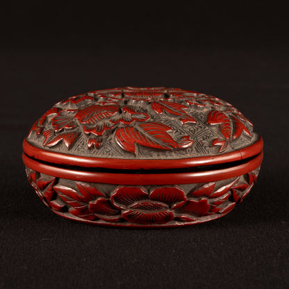 剔紅牡丹紋香盒