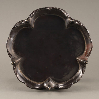 螺鈿牡丹文輪花形平卓