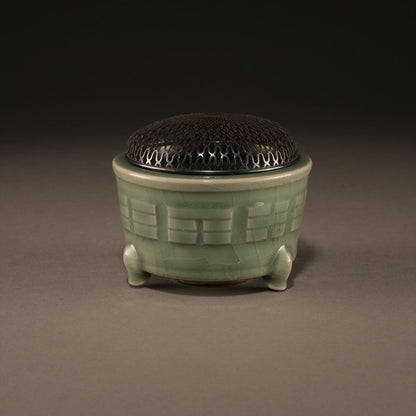 龍泉窯青瓷三足爐