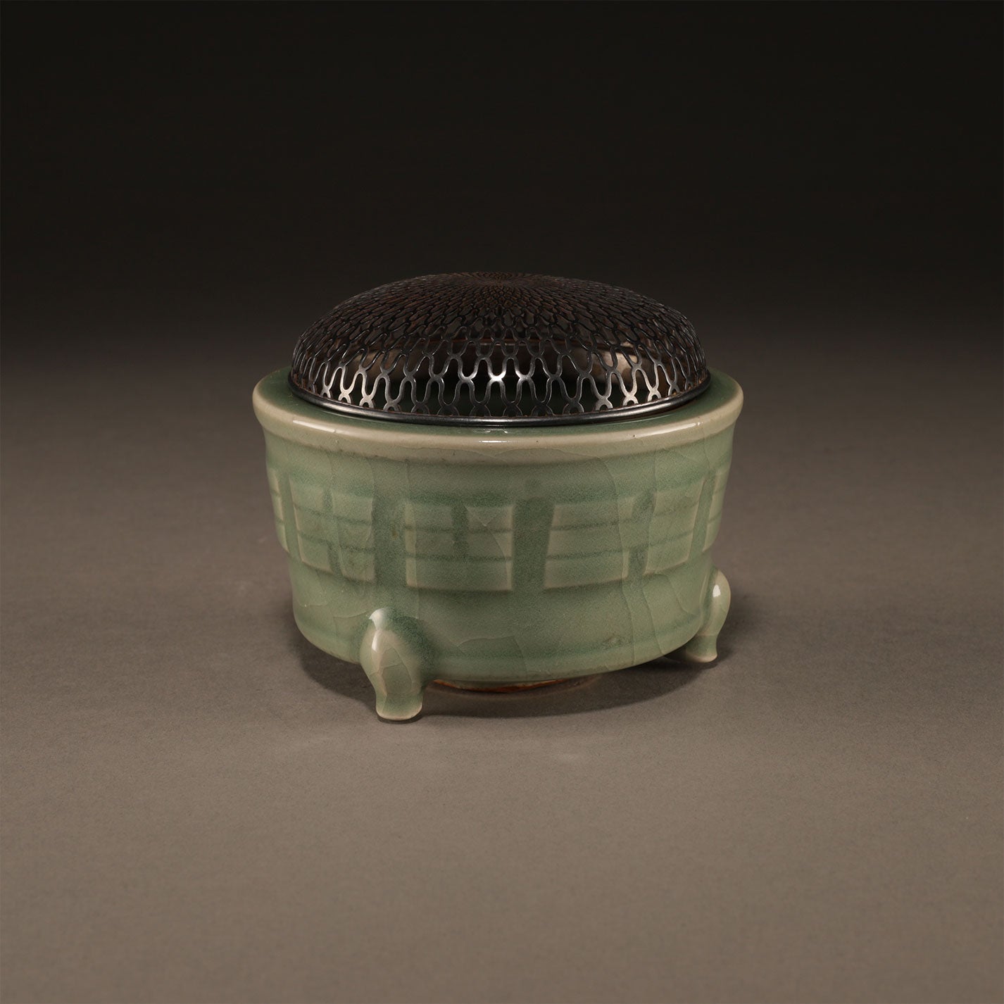 龍泉窯青瓷三足爐