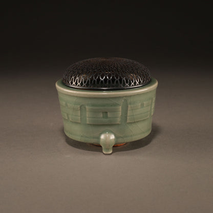 龍泉窯青瓷三足爐