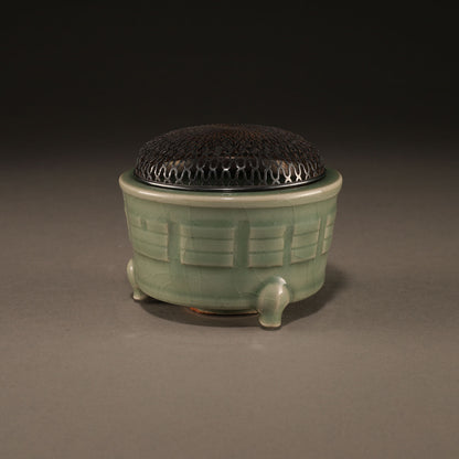 龍泉窯青瓷三足爐