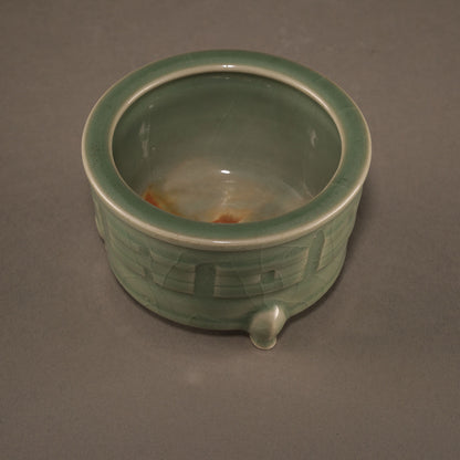 龍泉窯青瓷三足爐