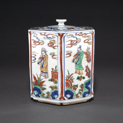 Famille Verte Hexagonal Cricket Jar with Figures [Z0443]