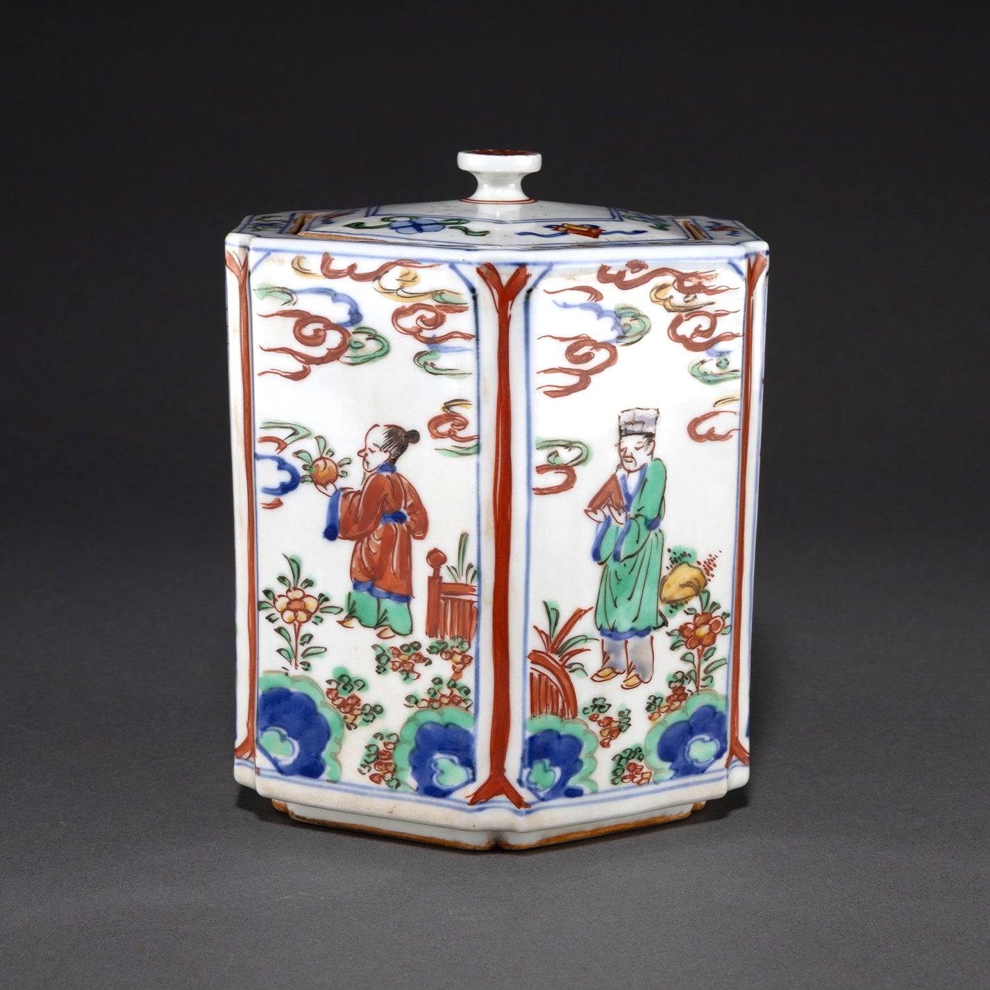 Famille Verte Hexagonal Cricket Jar with Figures [Z0443]