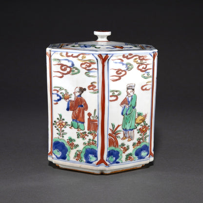 Famille Verte Hexagonal Cricket Jar with Figures [Z0443]