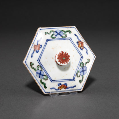 Famille Verte Hexagonal Cricket Jar with Figures [Z0443]