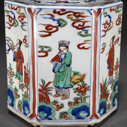Famille Verte Hexagonal Cricket Jar with Figures [Z0443]