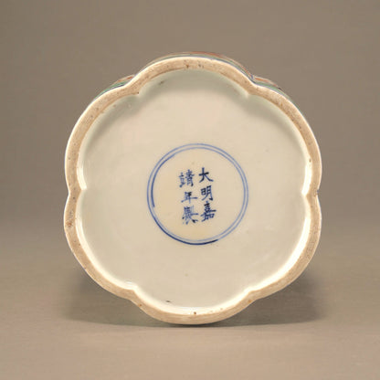 五彩龍紋蟋蟀罐