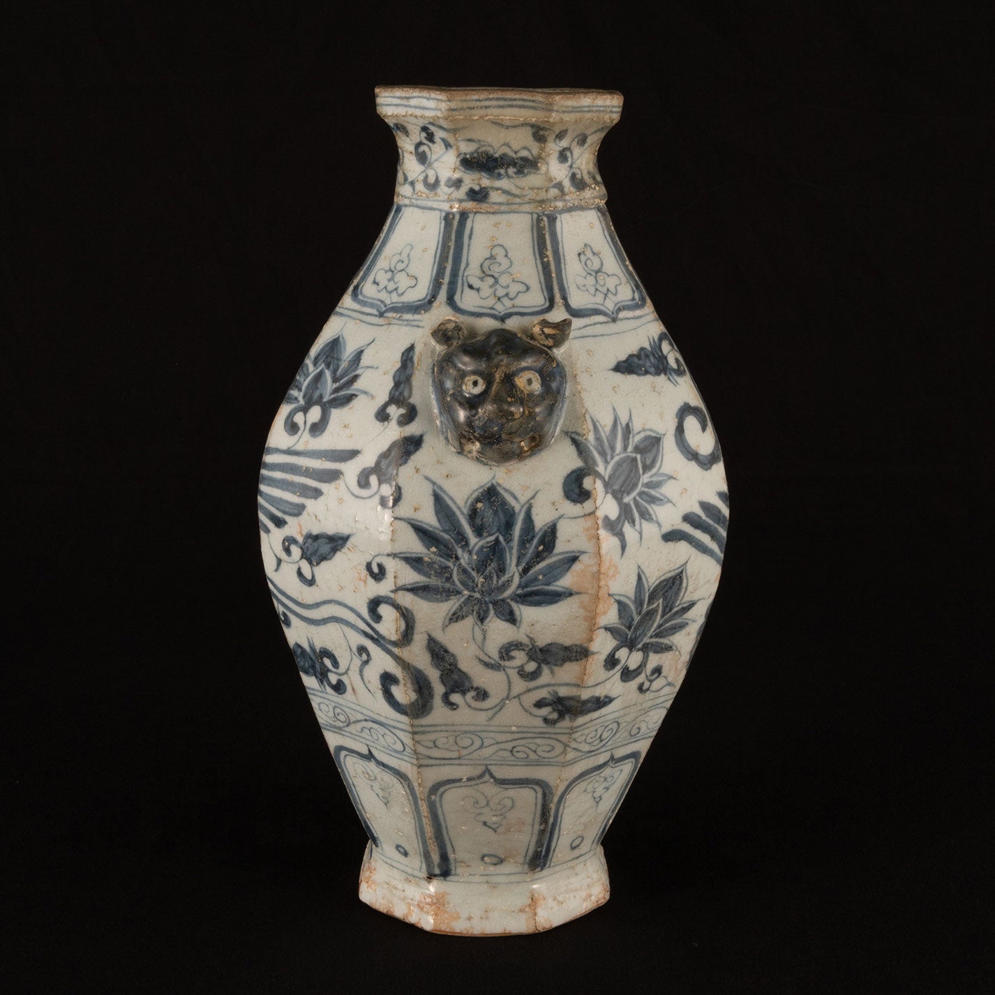 Blue and white octagonal vase