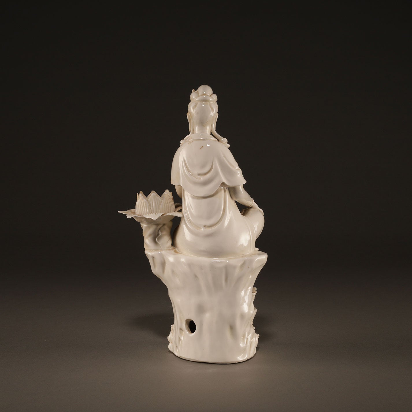 德化窯白瓷魚籃觀音像