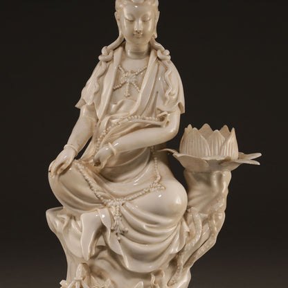 德化窯白瓷魚籃觀音像