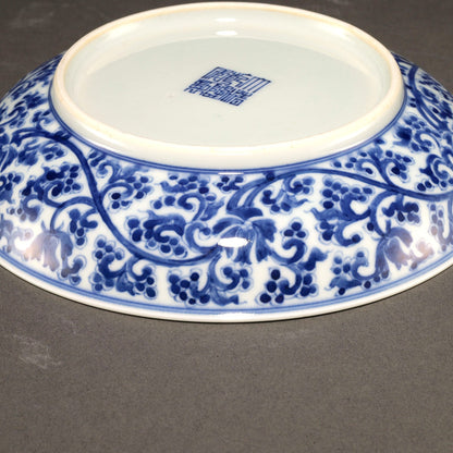 Blue and White Dish with Lotus Scroll Design [Z0553]