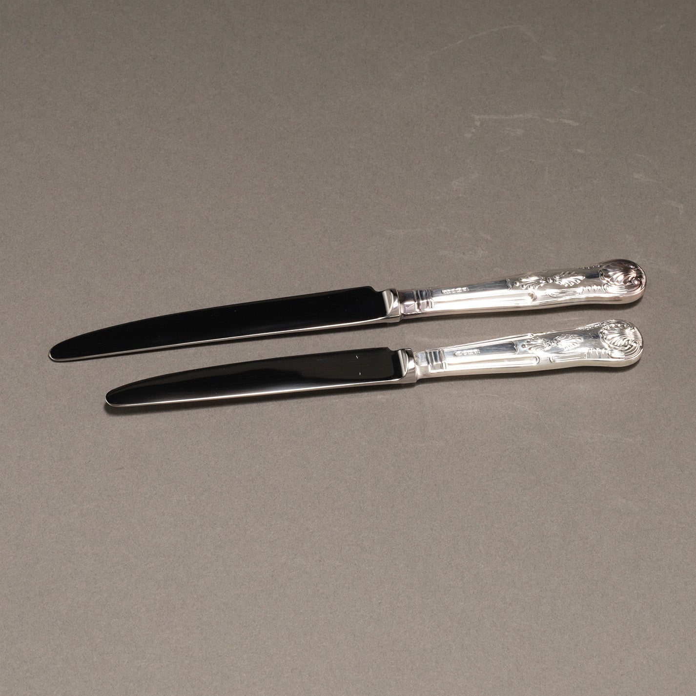 MAPPIN & WEBB / Assorted Silver Cutlery (44 pcs)