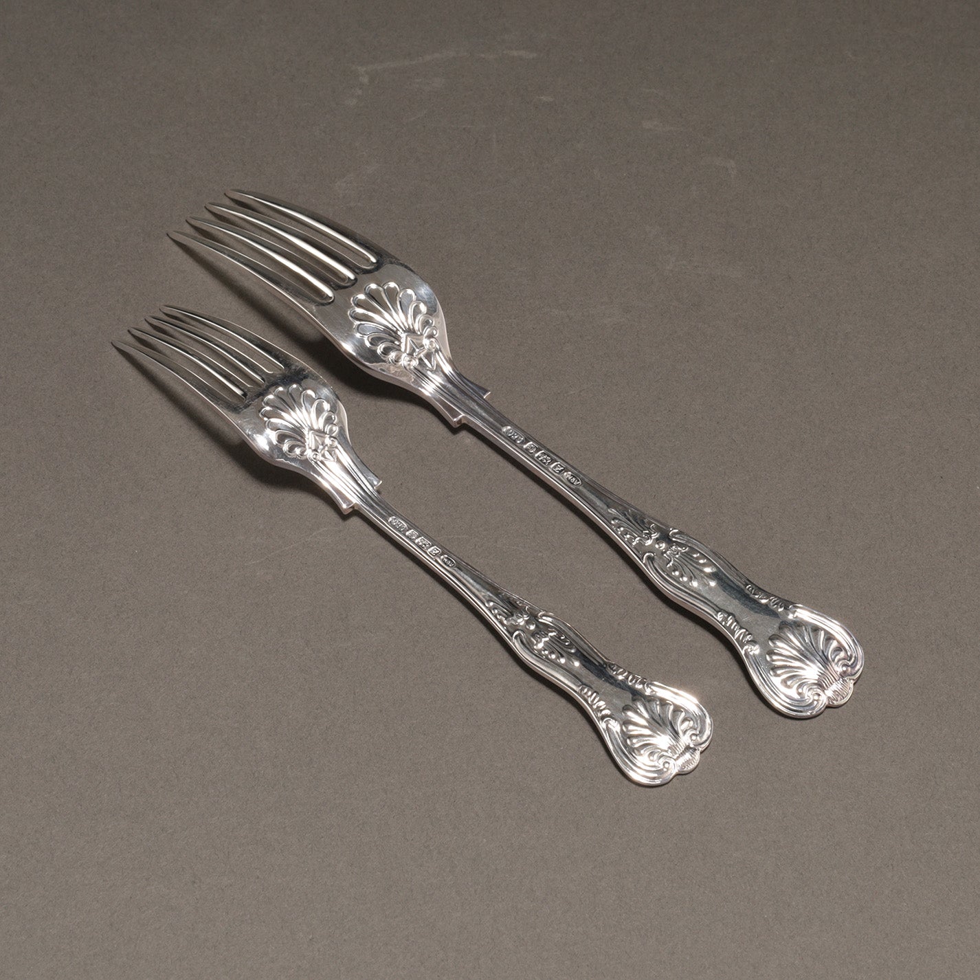 MAPPIN & WEBB / Assorted Silver Cutlery (44 pcs)