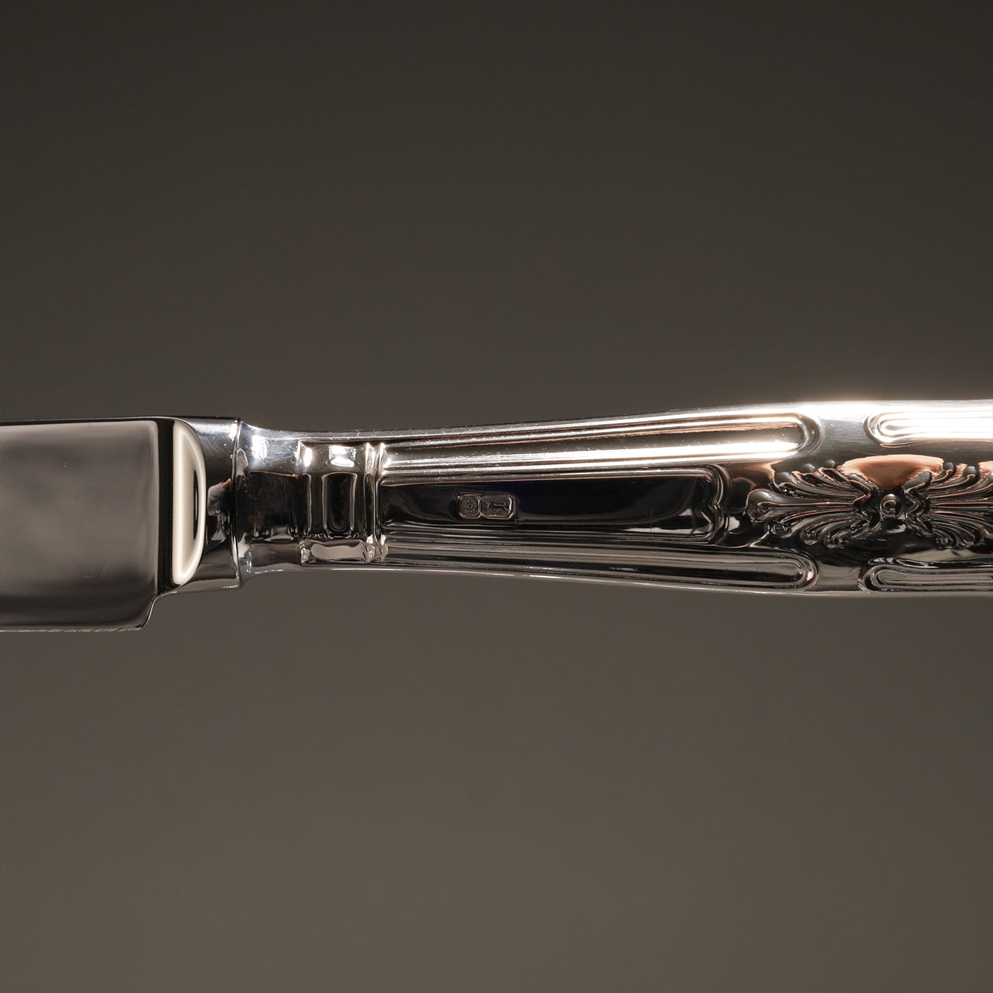 MAPPIN & WEBB / Assorted Silver Cutlery (44 pcs)